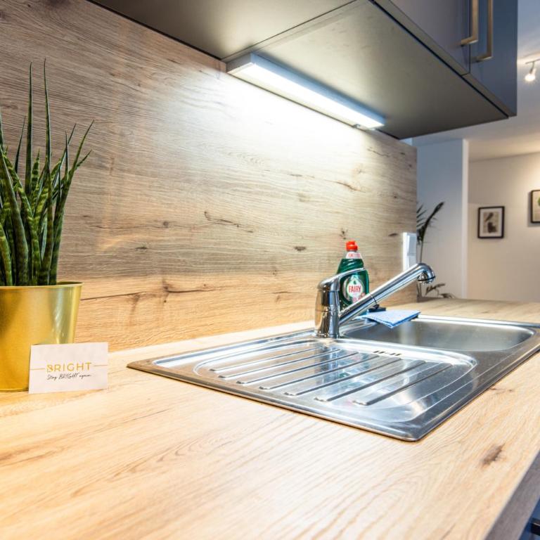 Arbio I Cozy Apartments Augsburg-Lechhausen - Premium Suite mit Balkon - 29