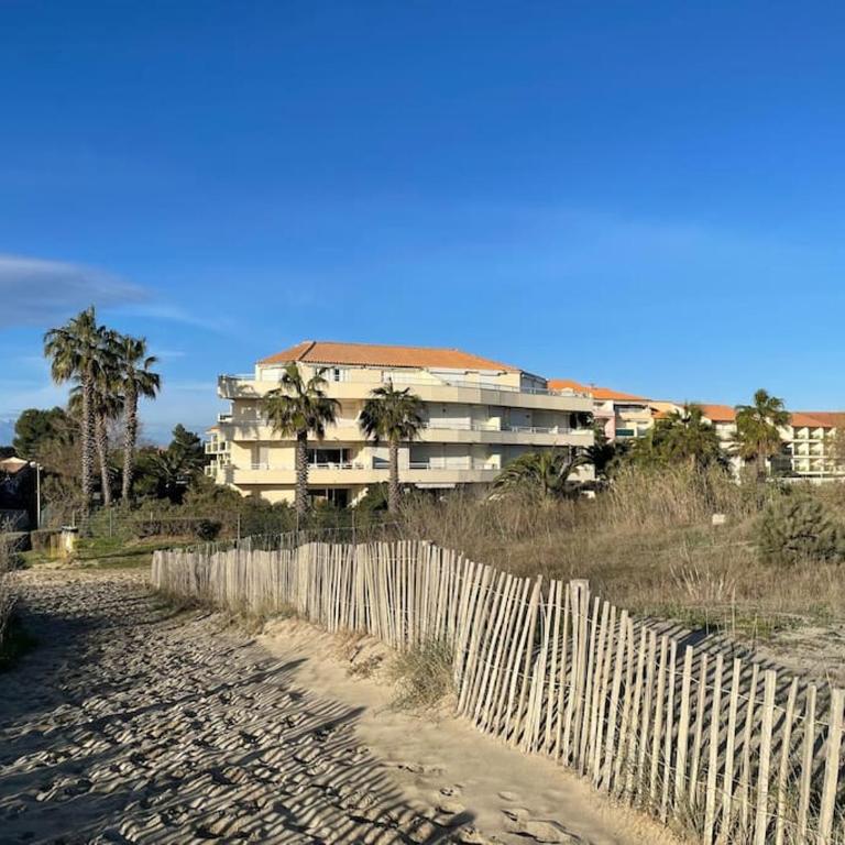 Résidence les Goélettes, logement RDC à 30 m de la plage - Appartement 2 Chambres - 11