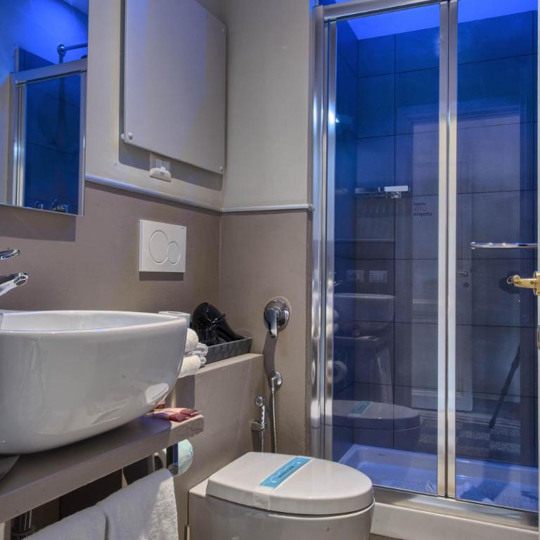 The Pope's Window - Double Room - 7