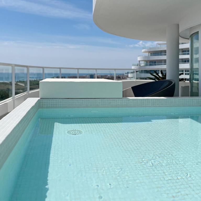Global Vacacional, Apartamento con piscina privada y terraza con vistas a la costa - Apartment mit Meerblick - 7