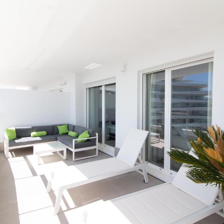 Global Vacacional, Apartamento con piscina privada y terraza con vistas a la costa - Apartment mit Meerblick - 60