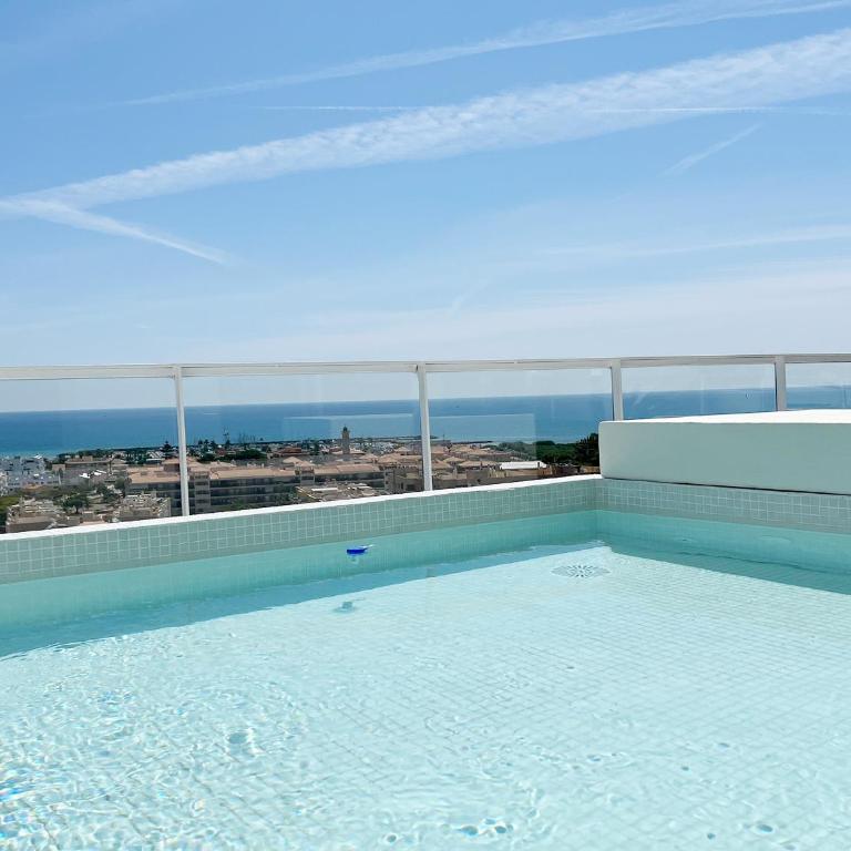 Global Vacacional, Apartamento con piscina privada y terraza con vistas a la costa - Apartment mit Meerblick - 58