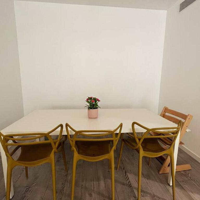Nuevo, espacioso y confortable con pkg y piscina - Apartamento de 3 dormitorios con vistas a las montañas - 25