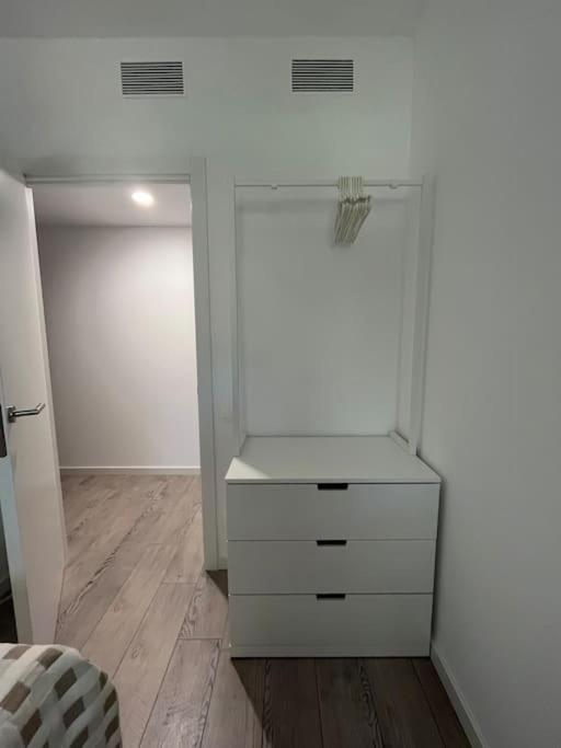 Nuevo, espacioso y confortable con pkg y piscina - Apartamento de 3 dormitorios con vistas a las montañas - 9