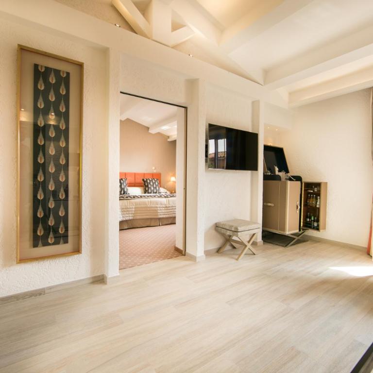 Hotel Byblos Saint-Tropez - Suite du Roy - 2