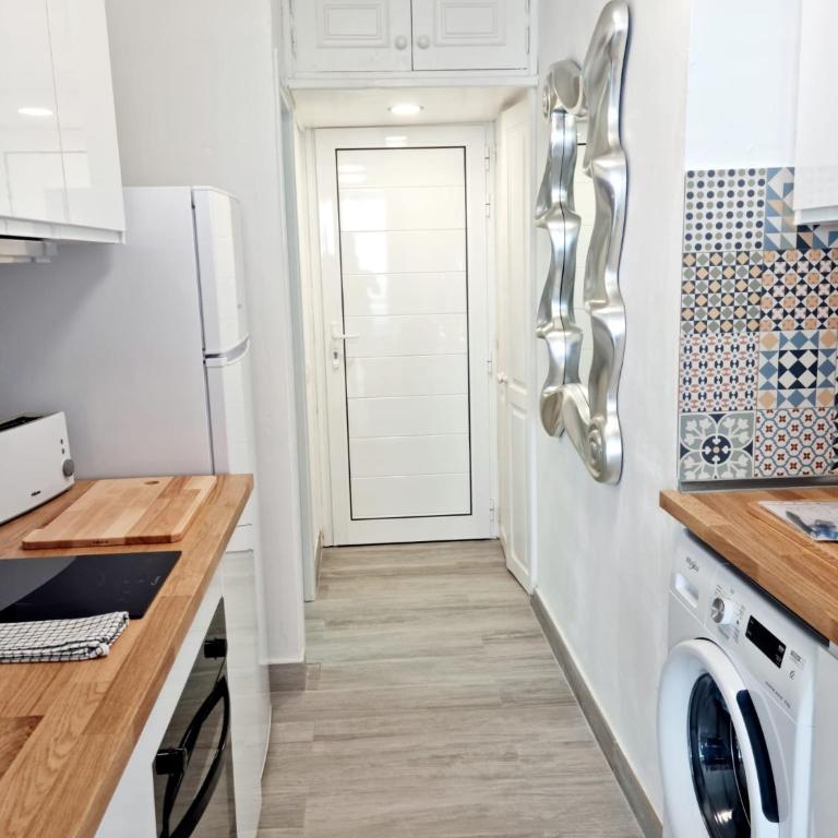Oceanview apartment - One-Bedroom Apartment - 18