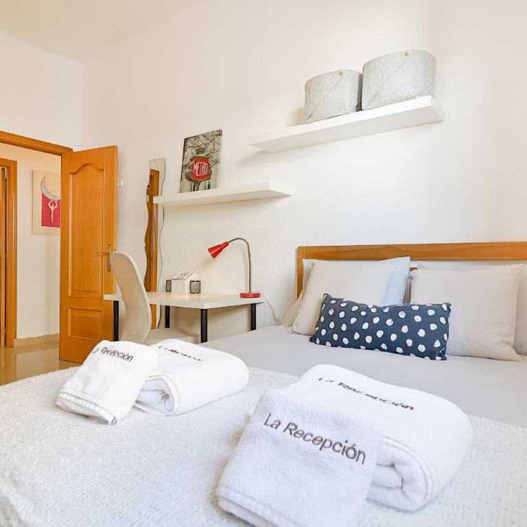 C10 Spacious 5 Bedroom in Soho - Five-Bedroom Apartment - 17