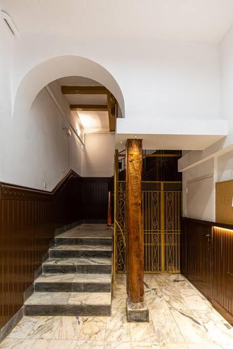 Infantas Piso at Justicia Barrio - Two-Bedroom Apartment - 31