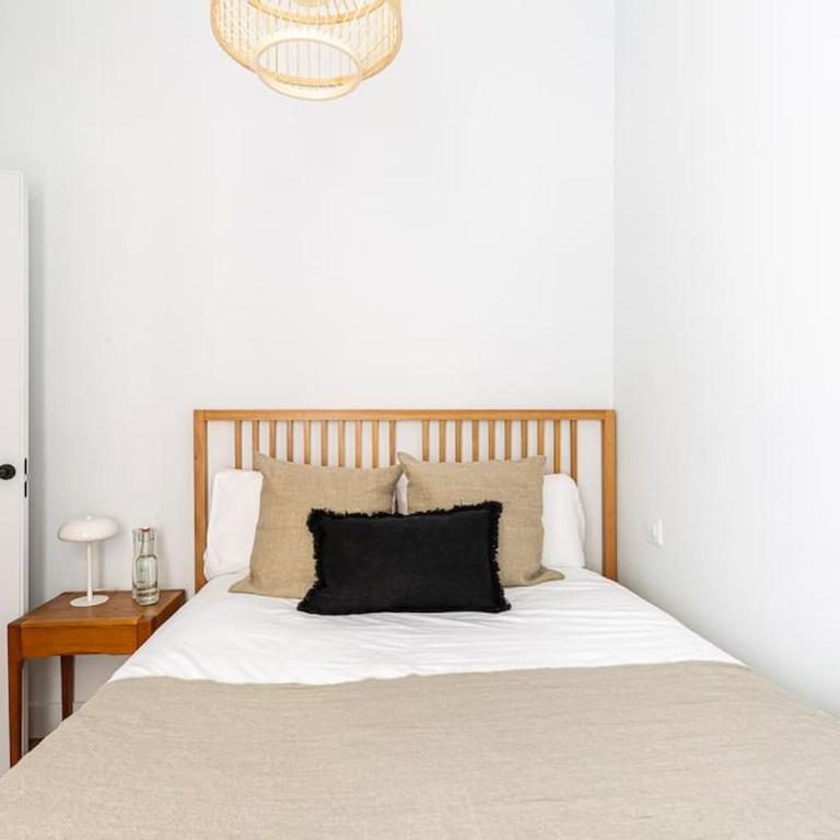Infantas Piso at Justicia Barrio - Two-Bedroom Apartment - 36