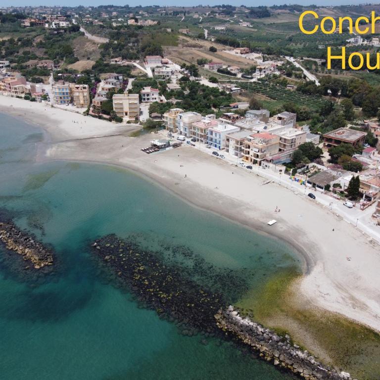 La Conchiglia House - Three-Bedroom Apartment - 4