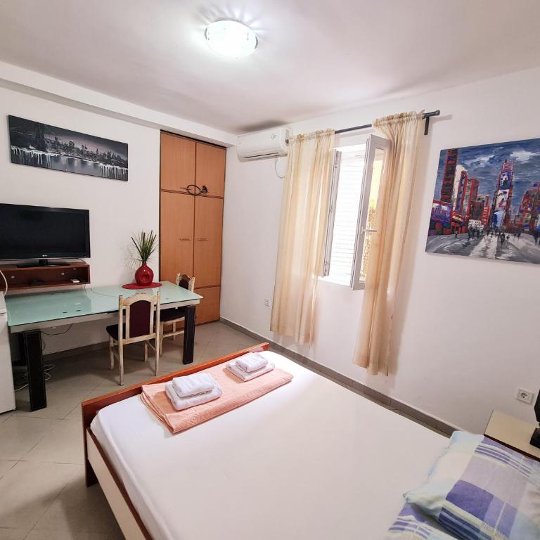 Apartments Pier - Niskobudžetna Dvokrevetna Soba sa Bračnim Krevetom - 7