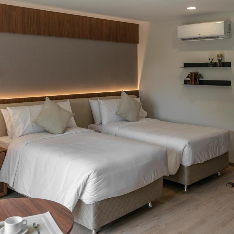 Five Hotel & Residences - Deluxe Studio - 2