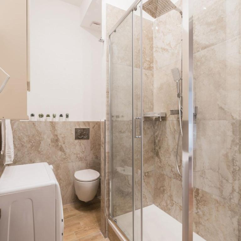 The Best Rent - Spacious three-bedroom apartment near the Colosseum - Appartamento con 3 Camere da Letto - 16