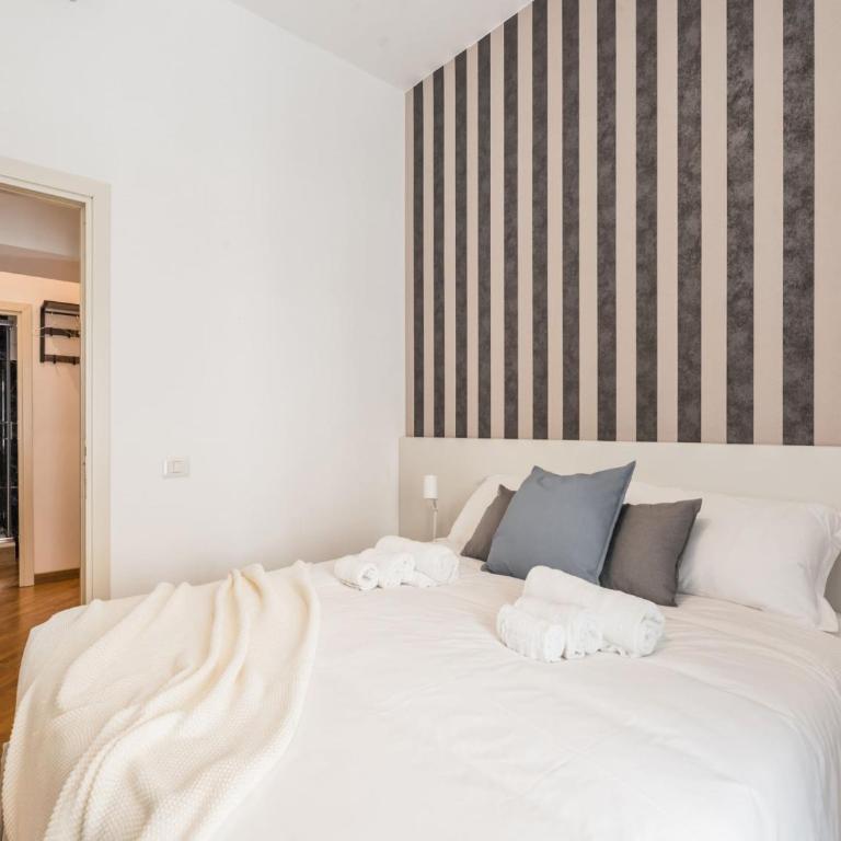 The Best Rent - Spacious three-bedroom apartment near the Colosseum - Appartamento con 3 Camere da Letto - 25