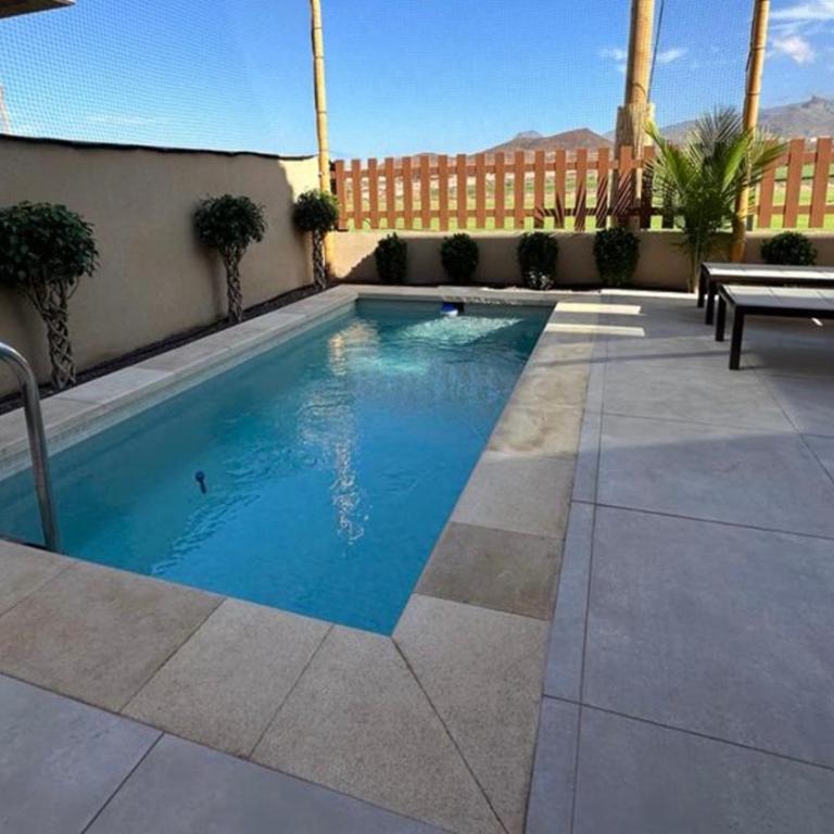 Golf Tenerife South xx Wheel Accessible Shower xx Free WIFi xx Private Pool 30 degrees xx Two Terraces 30m2x60m2 xxFree Parking xx Mountain view xx Flatscreen 65 inch xx - Villa de 3 dormitorios - 33