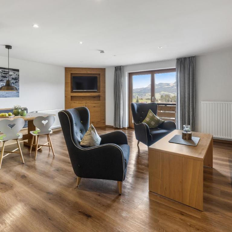Berghaus Mucha - Ferienwohnungen - Deluxe Apartment mit 2 Schlafzimmern - 2