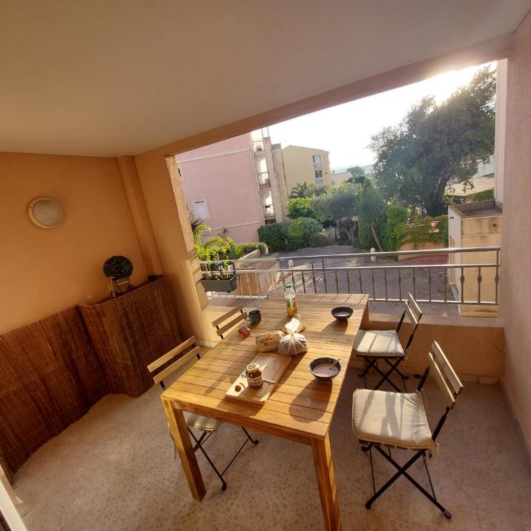 T2 neuf et calme au cœur de Sanary avec terrasse et box - One-Bedroom Apartment - 2
