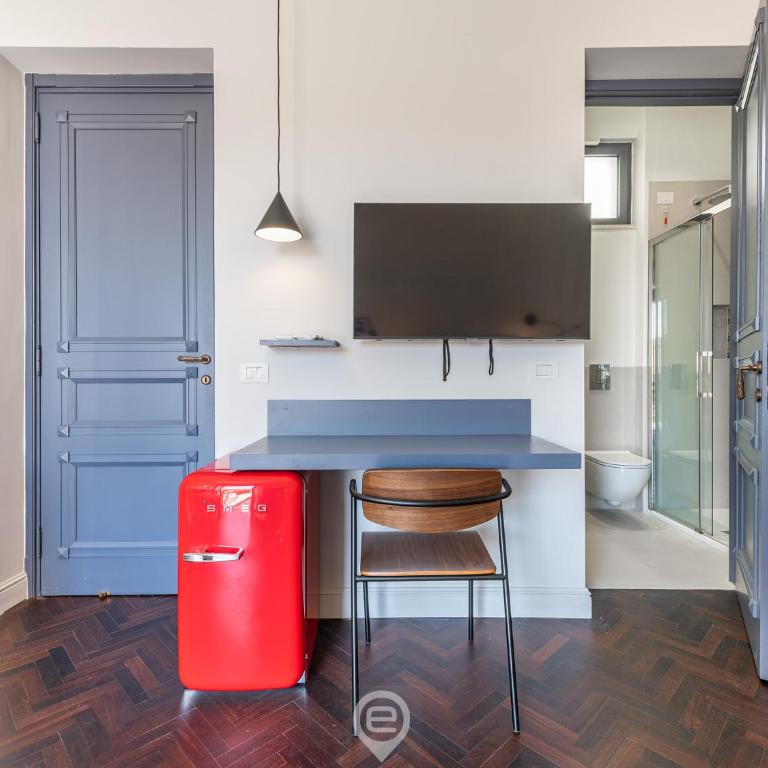 Verso Suites - Deluxe Double Room with Balcony - 15