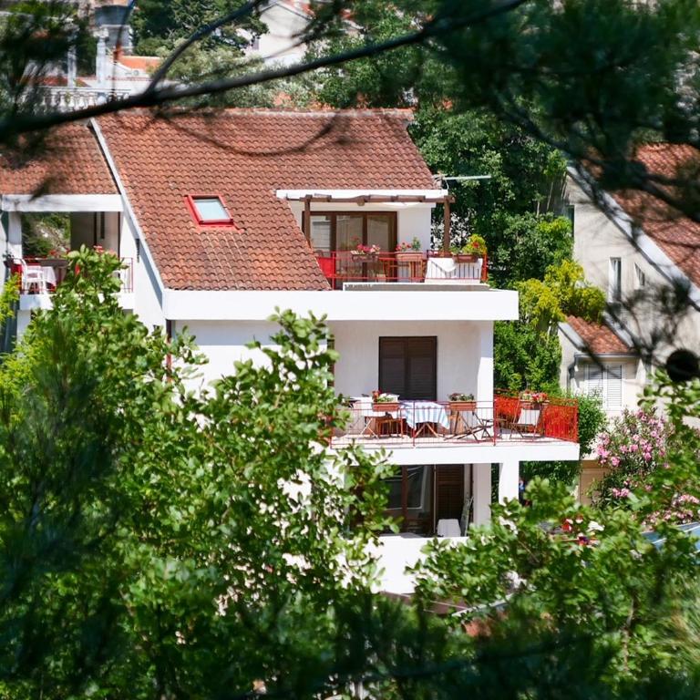 Apartments Almaja Villa - One-Bedroom Apartment with Terrace and Sea View - 15