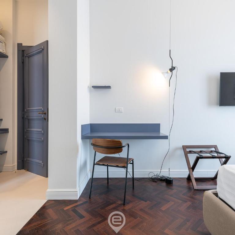 Verso Suites - Deluxe Double Room - 5