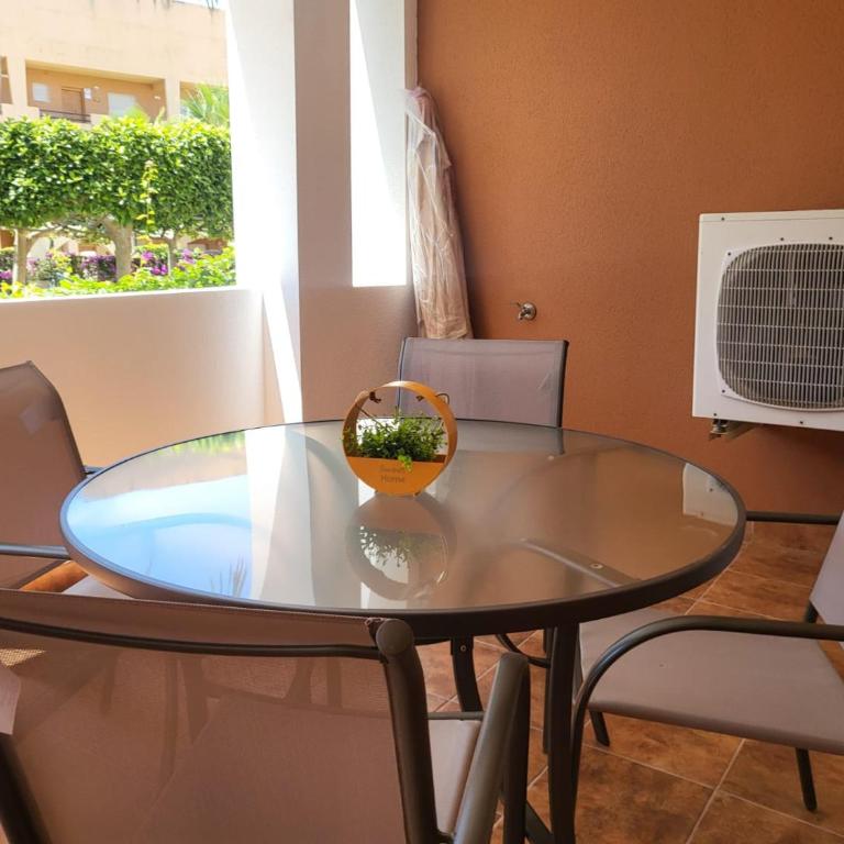 ¡Bajo precioso con salida directa a la piscina comunitaria en Paraíso de Vera! - Apartamento de 2 dormitorios - 79