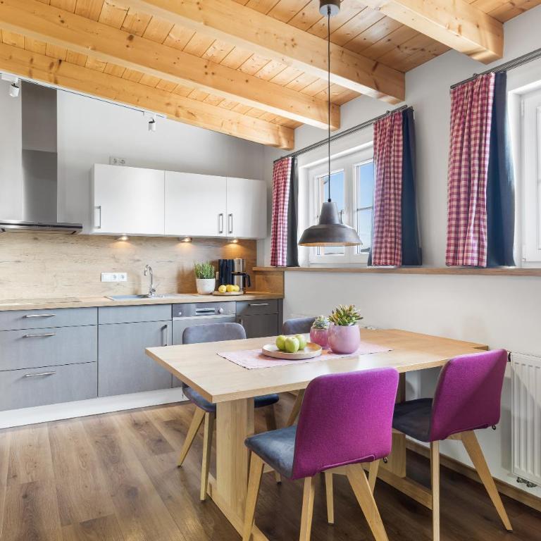Berghaus Mucha - Ferienwohnungen - Premier Apartment mit 1 Schlafzimmer - 2