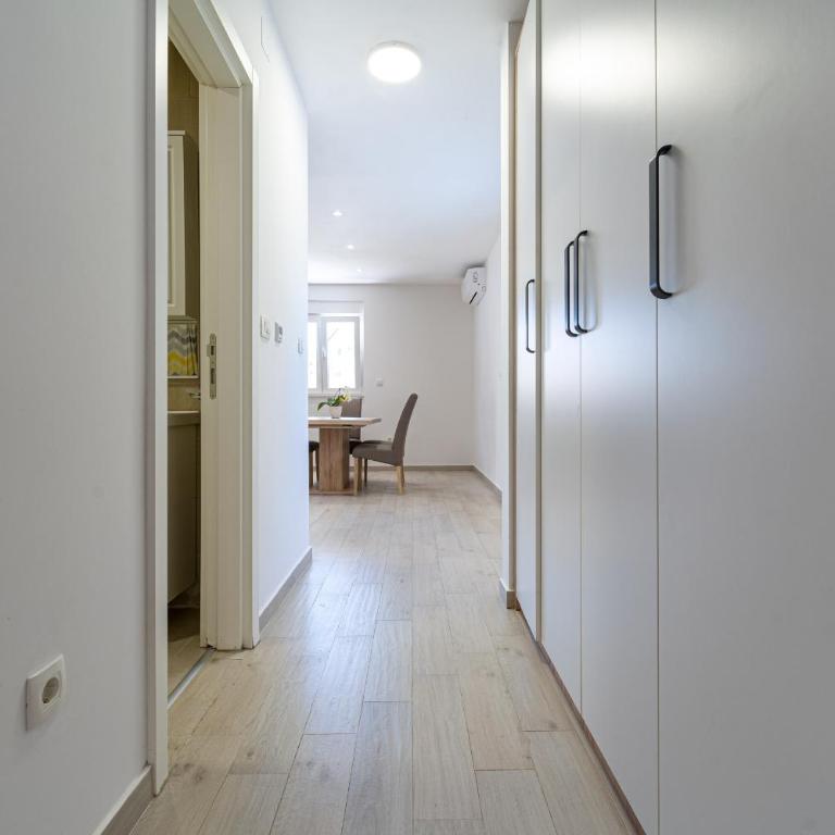 Marea Apartments Budva - Apartman - Prizemlje - 6