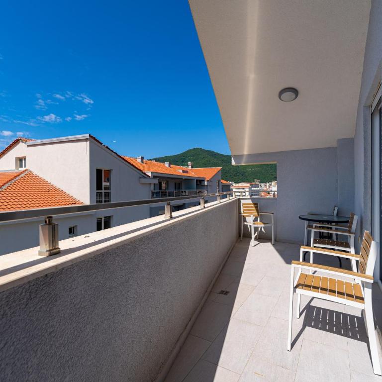 Marea Apartments Budva - Apartman sa Pogledom na More - 4