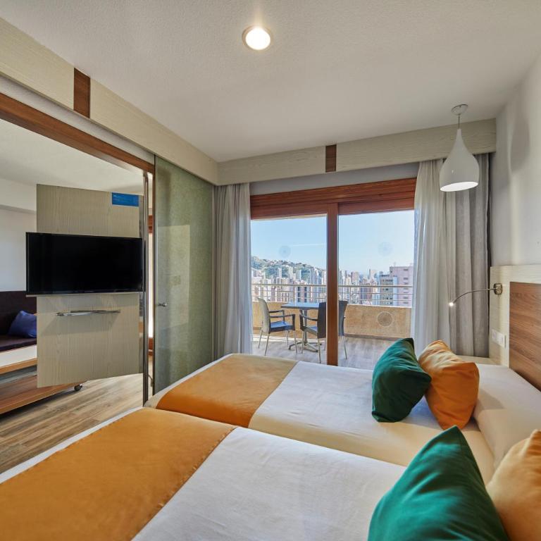 Sandos Benidorm Suites - Suite Junior con vistas a la piscina - 3