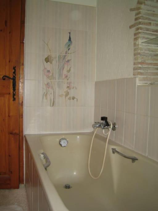 17th Century Stone House, Pool, Air-Conditioned - Villa - 28