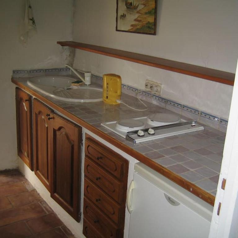 17th Century Stone House, Pool, Air-Conditioned - Villa - 32