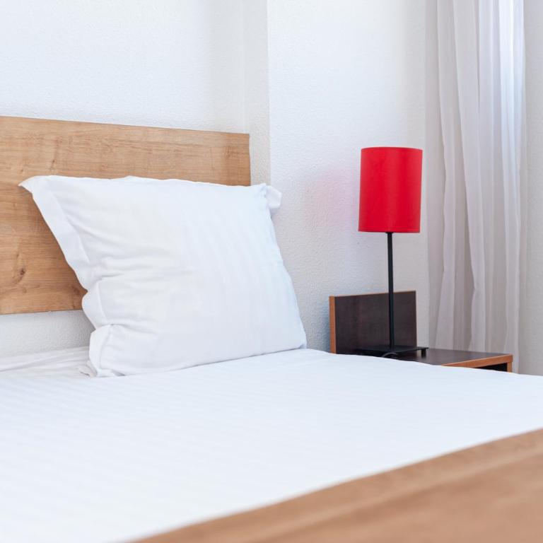 Apparthotel Privilodges Lyon Lumière - Appartement avec Grand Lit Double + Lits Jumeaux - 8