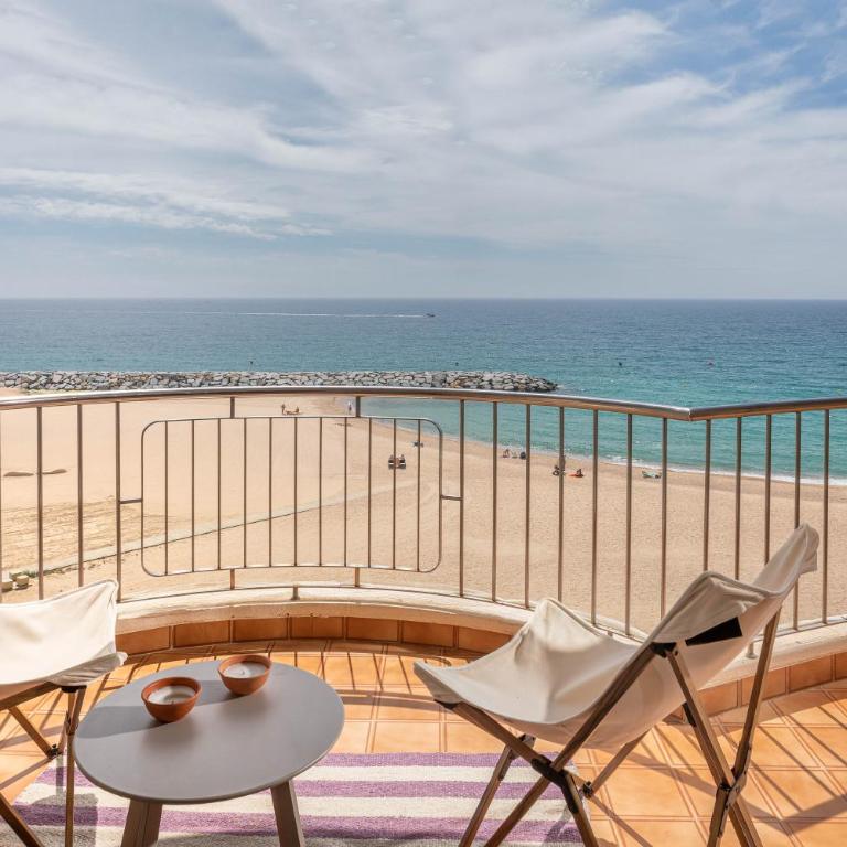 Flateli Sant Antoni 6 - Apartamento de 3 dormitorios - 2