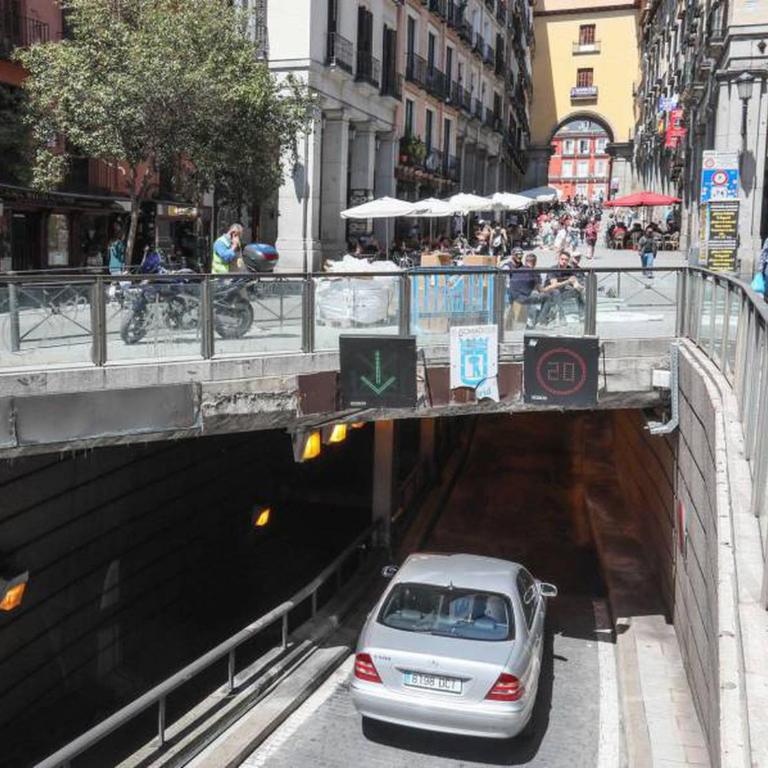 PUERTA DEL SOL Carretas APARTAMENTS & Rooms - Three-Bedroom Apartment - 11