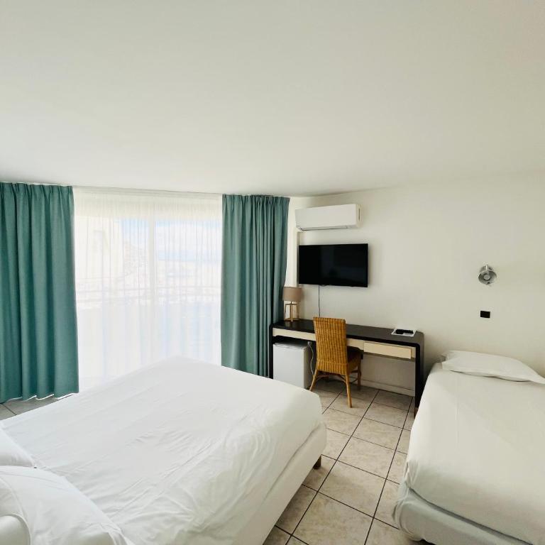 Brasilia Hôtel - Chambre Triple Standard - Vue sur Mer - 4