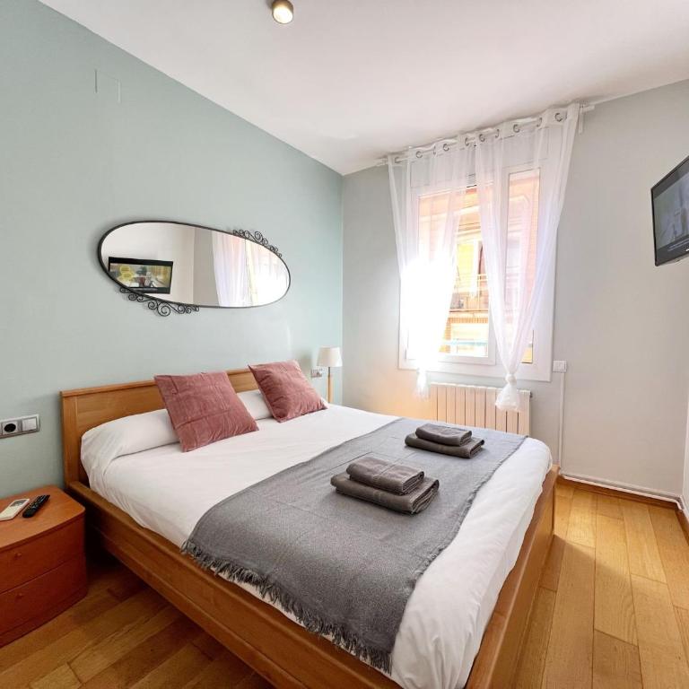 Gracia Village Barcelona - Apartment - 12
