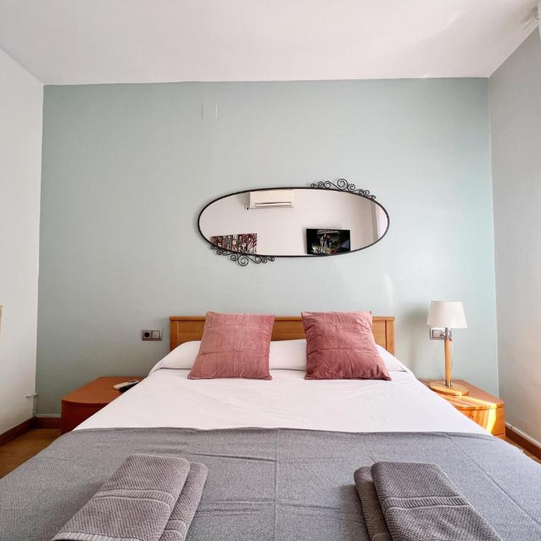 Gracia Village Barcelona - Apartment - 13
