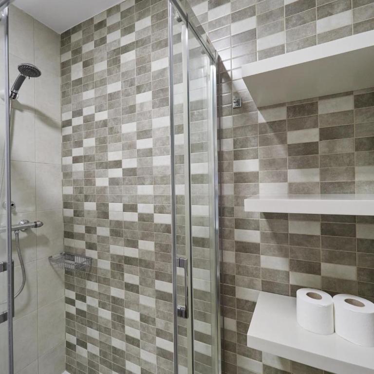 Paseo San Juan Barcelona - Apartamento - 12