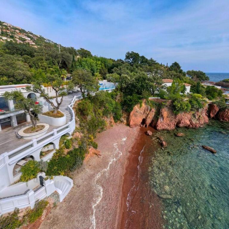 Ref ANTHEA - Palmes d'Or Properties - Deluxe Villa - 44