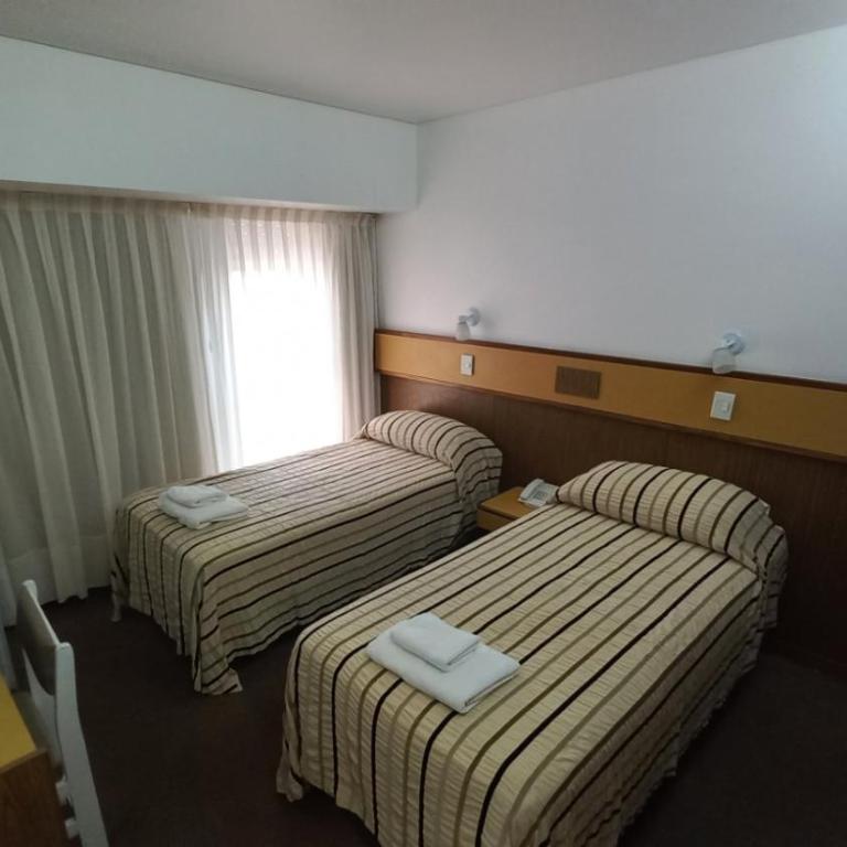Costanera Hotel - Habitación Doble - 2 camas - 7