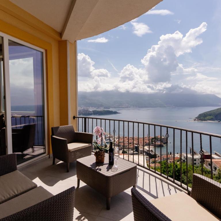 Viewpoint Villa - Studio Apartment - 2