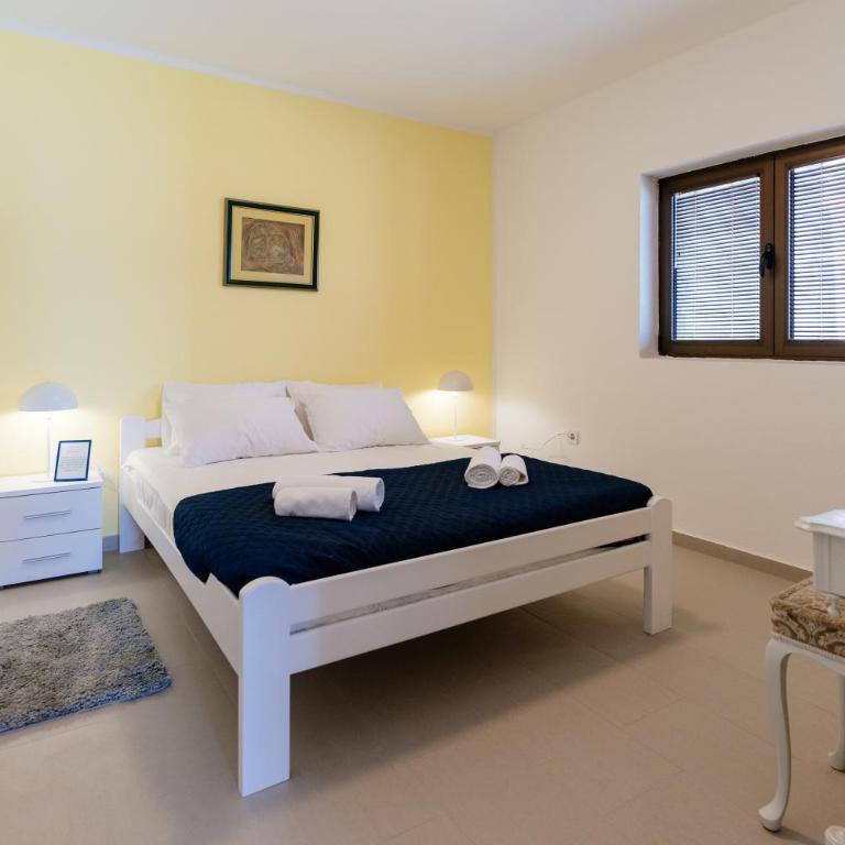 Viewpoint Villa - Studio Apartment - 4