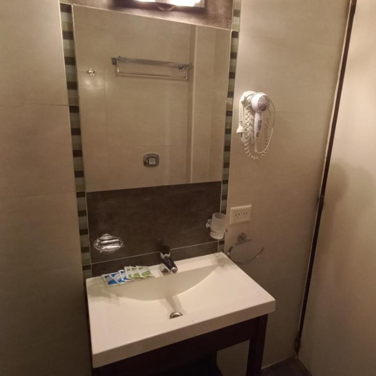 Costanera Hotel - Habitación Triple (2 adultos + 1 niño) - 8