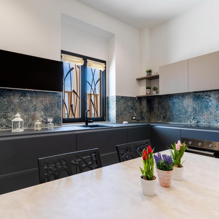 Residence Medusa Luxury Suite - One-Bedroom Apartment - 3