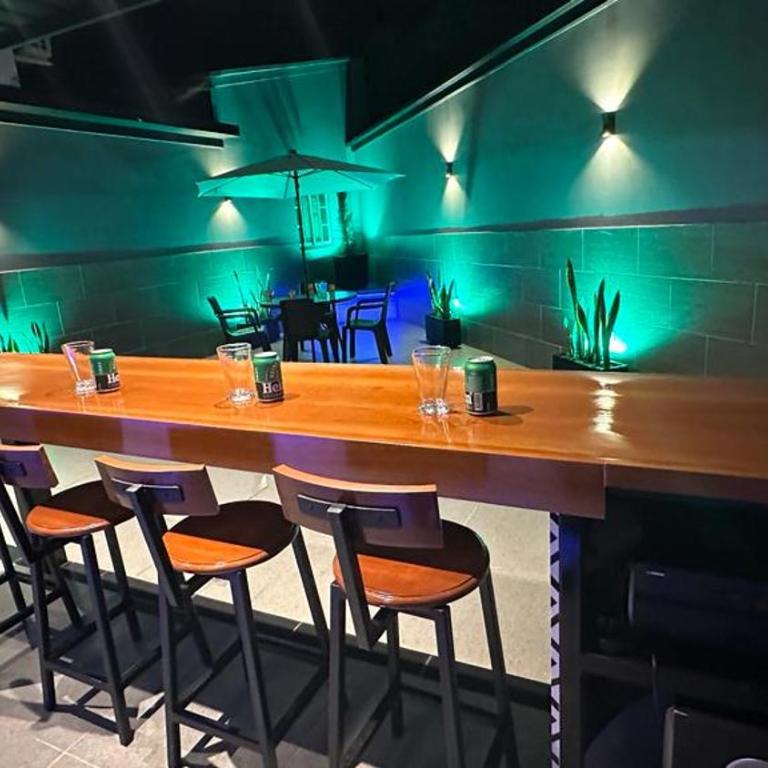 CASA10 DIEZ En TODO ! - Three-Bedroom House - 48