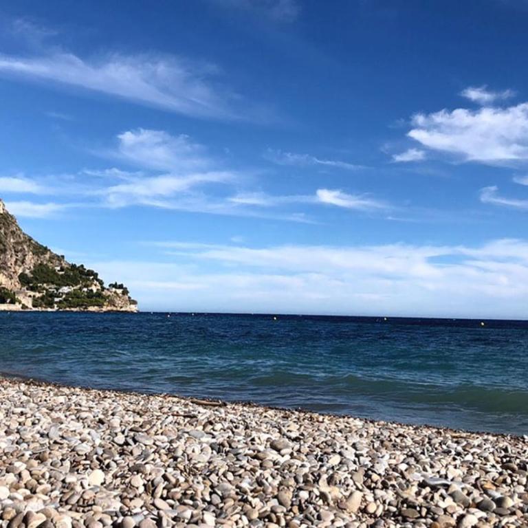 Ezevacances Studio Capuccino vue mer 5 mn plage 7 mn gare Wifi - Studio with Sea View - 81