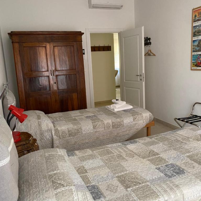 Carbonara Apartment - Two-Bedroom Apartment - 13