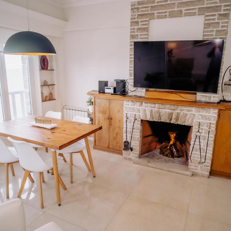 Departamento frente al mar en Mar Del Plata playa chica - Three-Bedroom Apartment - 5