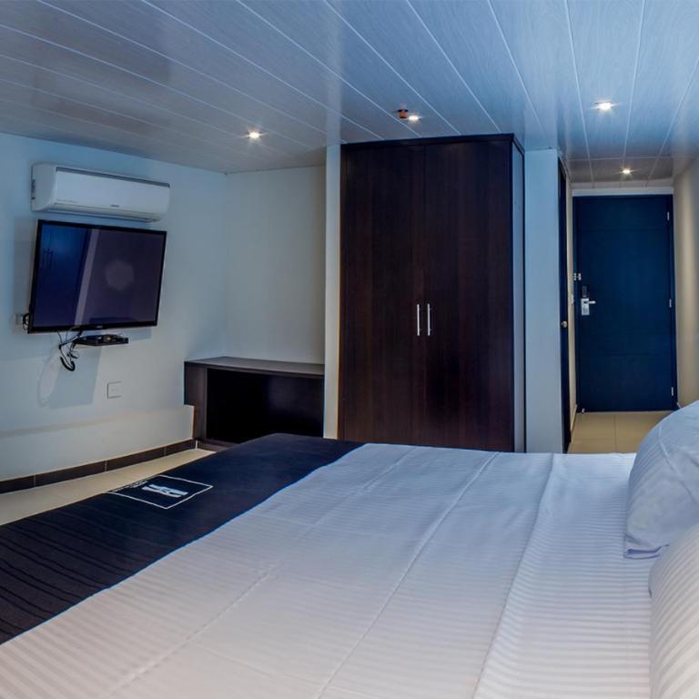 Hotel Metropolitano - Habitación Deluxe con cama extragrande - 2