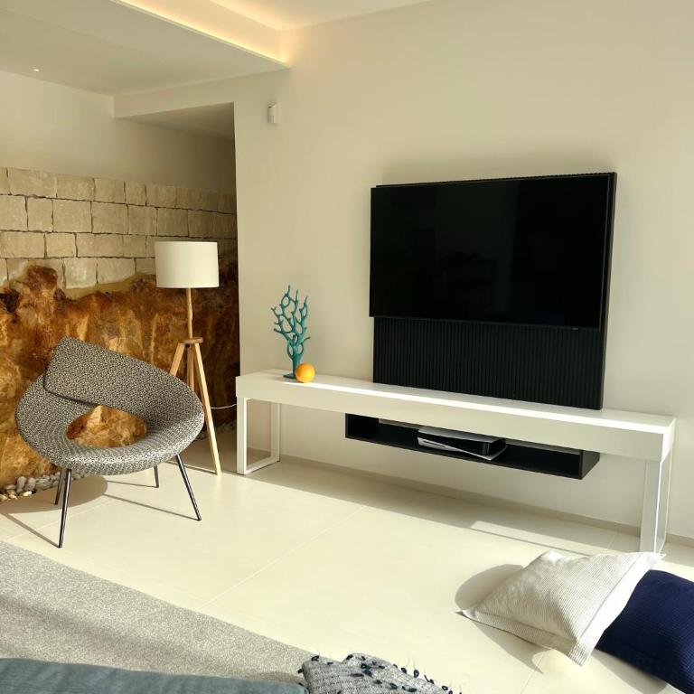 Villa Dafni Luxury Home Heated Pool - Villa Deluxe - 39